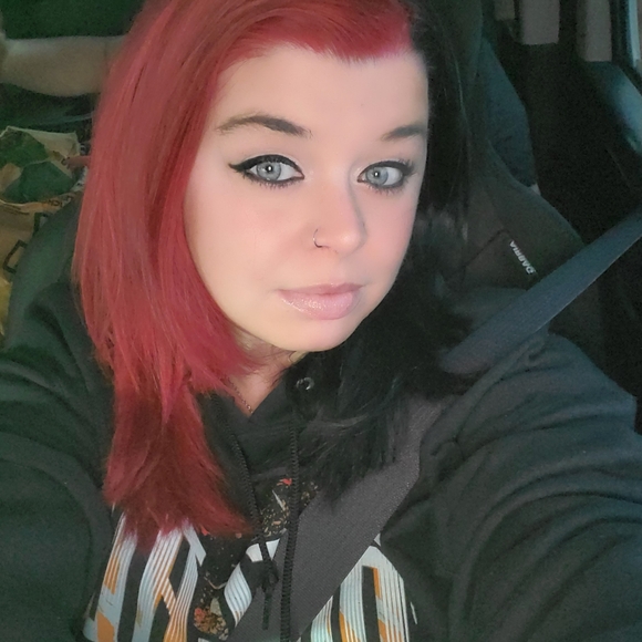 Meet your Posher, Vanessa - Picture 3 of 4